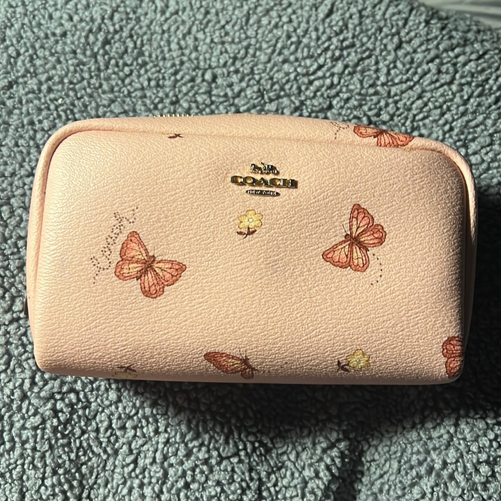 Coach- Boxy Cosmetic case